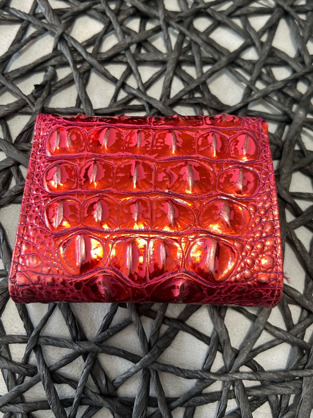 ♥️ Brahmin Margo Metallic Red Dragon Crossbody & Matching Small Veronica Wallet - Picture 13 of 15
